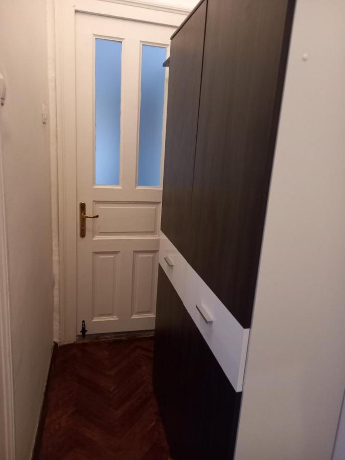 Apartmani Iris I Ana Crikvenica Exterior foto