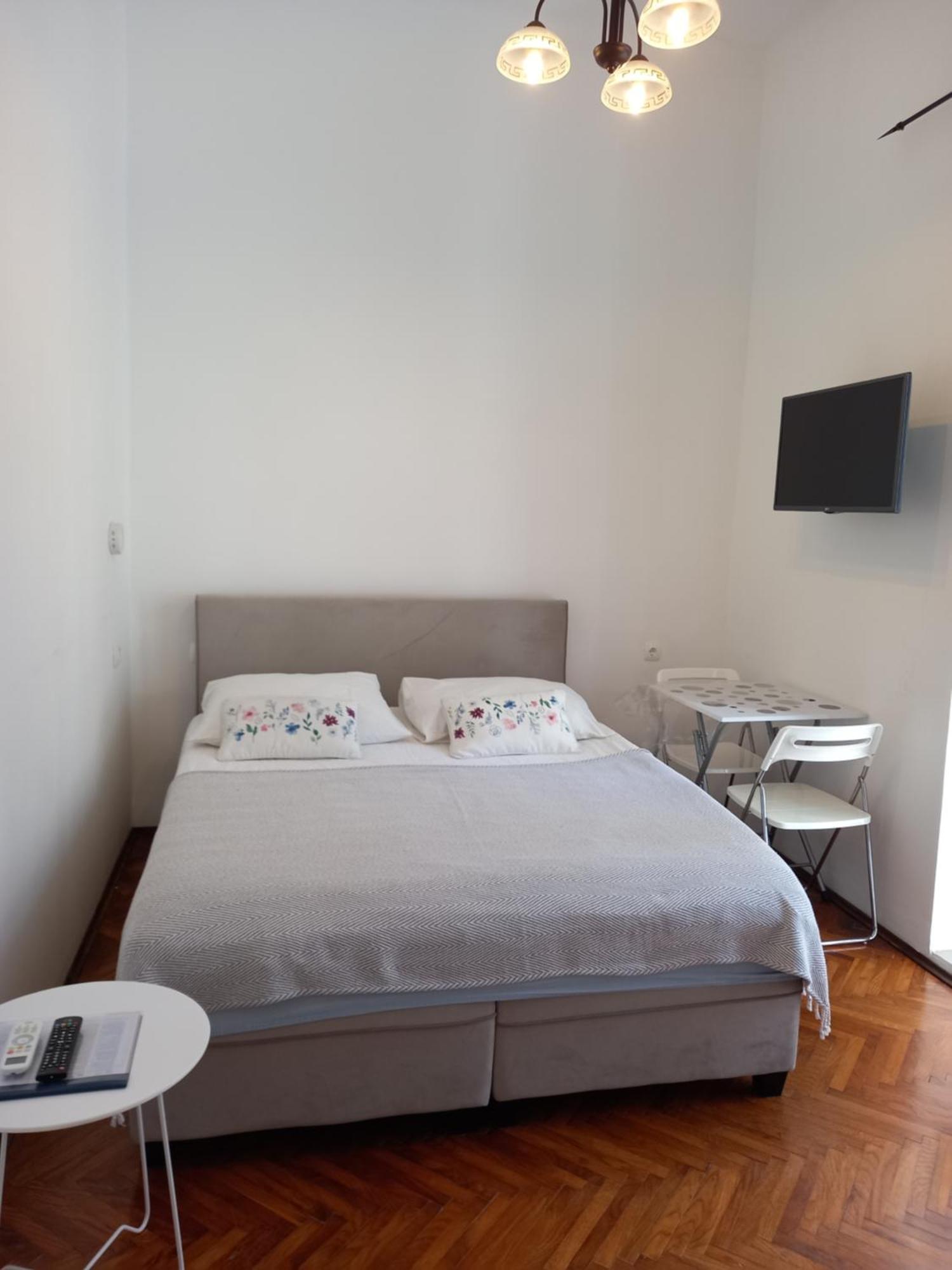 Apartmani Iris I Ana Crikvenica Exterior foto